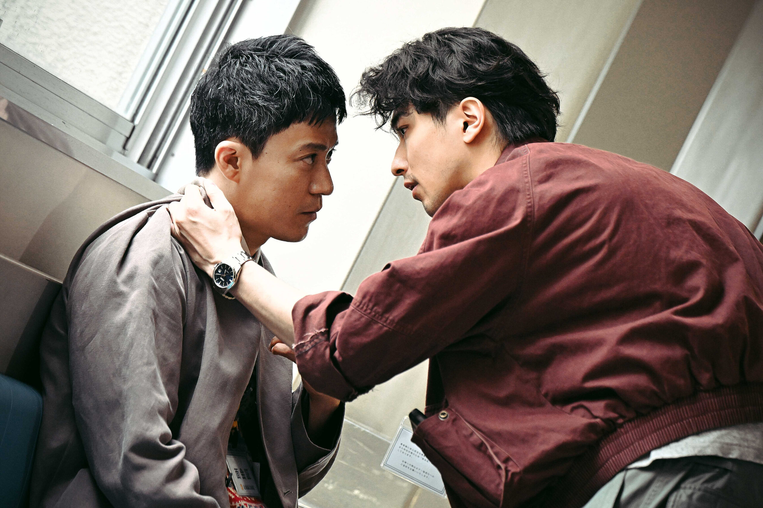 横浜流星×小栗旬『LOST10』恩師との再会が一転…ラストの急展開に ...